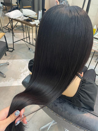 美髪作り

美容室で髪質改善トリートメントをして
ツヤ、潤いのある髪を手に入れませんか？？

カラーと同時施術も可能です♡

【こんな人にオススメ！】

ダメージで悩む人(ブリーチ毛など)
ハリ、コシが無くなった
ツヤ、広がりが気になる方

髪質改善トリートメントは1ヶ月〜1ヶ月半周期でやるのがオススメです

男性でも女性でも可能です

すぐに効果が出ると言うより、繰り返えすほど効果が出てきます！
1回2回だけでなく、継続的に続けましょう♡

髪質改善トリートメント ¥4400〜 