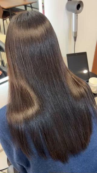 地毛風な縮毛矯正𖧷 ⁺. 

ブリーチ履歴なしの方、半年以上前に縮毛矯正をかけた方限定のメニューになります⸝⸝꙳
ご予約埋まりやすくなっておりますので、お早めのご連絡お待ちしております 