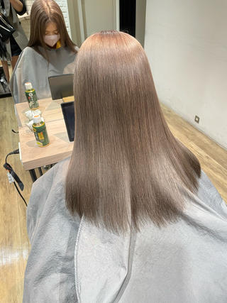ロング N＋所属・前田 菜奈子のヘアスタイル