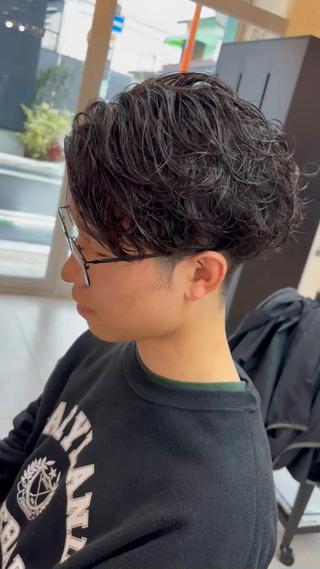 ショート ブリーチカラー🌈 嘉名 真樹のヘアスタイル