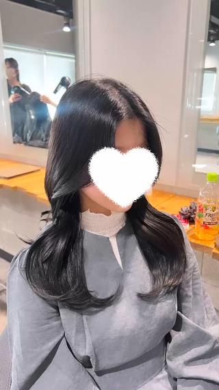 ロング カラー NANAMI🩵 大人可愛い韓国ヘアのヘアスタイル