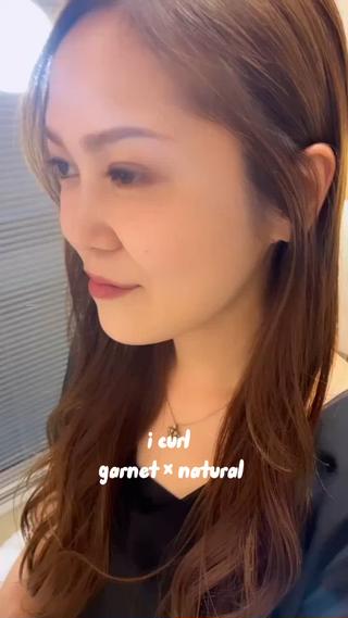 ほぼカールのないストレートなiカール。

garnetがほどよい明るさと抜け感を出してくれます 
