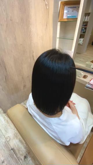 髪質改善ストレート

乾かすだけでまとまるスタイル。
硬さがなく自然な仕上がり。 