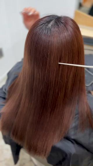 ハリウッドトリートメント
広がり パサつき うねり抑えれます 