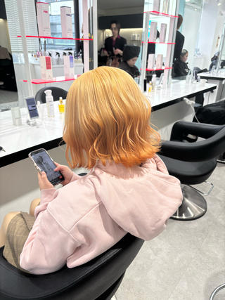 ミディアム Wカラー/暖色/べ ージュりく©︎🐝のヘアスタイル