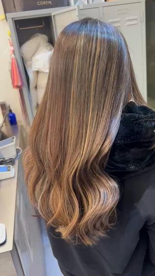 ロング カラー 縮毛矯正✨️レイヤー クボタリョウのヘアスタイル