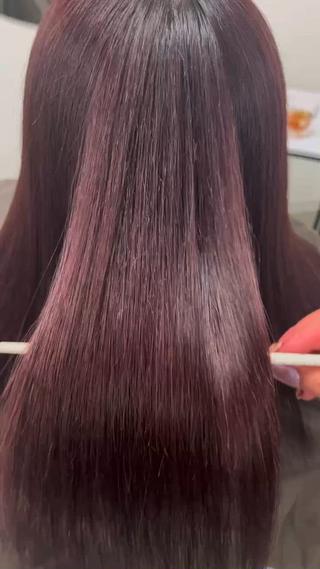 ブリーチ3回+縮毛矯正履歴のある広がるパサつく髪もラポールトリートメントでハリコシ爆誕

さら艶髪叶います

定期的に続けて頂くとより効果を実感して頂けます 