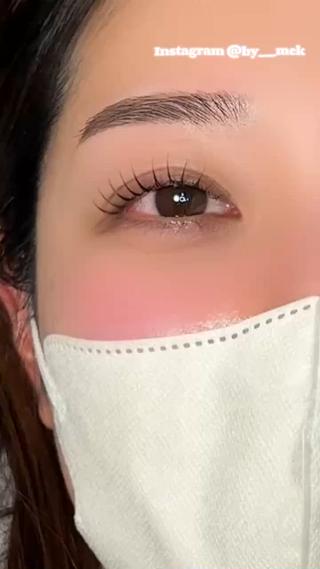 design → ペッタビッグ

根元立ち上げストレート！！
まつ毛が長く見えるのでパッチリさせたい方におすすめ 