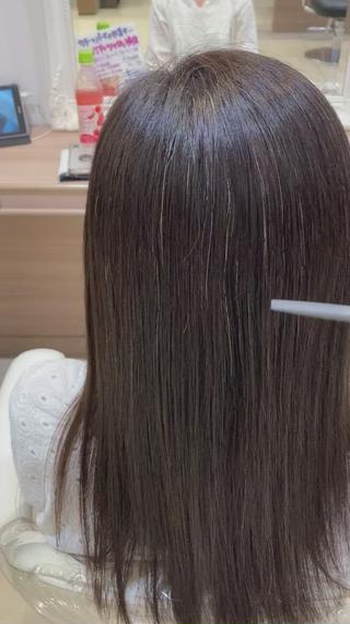 縮毛矯正で扱いやすい髪の毛になります
柔らかくサラサラを作ります 