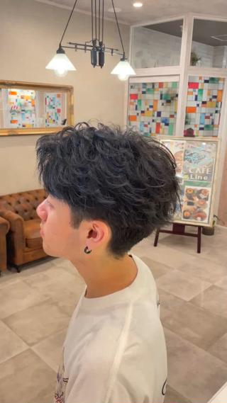 ショート カラー ヘアアレンジ メンズ 小野寺祐希人 Calbariのヘアスタイル