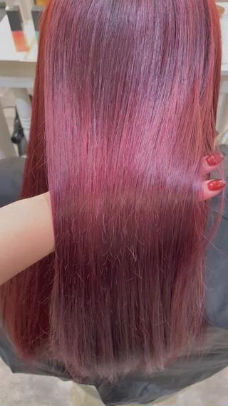 コアミー4ステップトリートメント

栄養をしっかり髪の毛の中に入れ込んでくれつつブリーチ３回以上の髪の毛もこんなにツヤツヤに︎ 