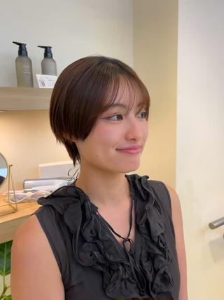 悩んでいた癖っ毛がストレートになって
素敵な笑顔️ 