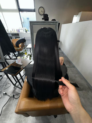 ロング 伊藤 裕貴のヘアスタイル