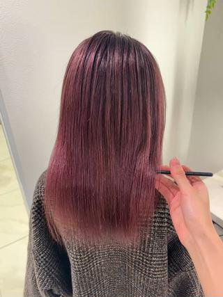 ミディアム 渡邊楓果／髪質改善 ブリーチ/カラーのヘアスタイル