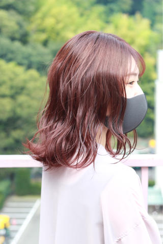 ピンクベージュカラー 