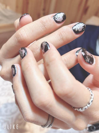 10本全てにアート

薄いパープルのメタリックが誰ともかぶらない、個性的なニュアンスネイルに♪



ケア込み、オフ込み（他店ジェルは別途¥1000）

#メンズネイル
#ブラックネイル
#板橋区大山ネイルサロン
#板橋区メンズネイルサロン 