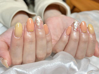 Spring color

#春ネイル
#シェルネイル
#2025ネイル
#かわいいネイル
#ネイルアート
#Spring 