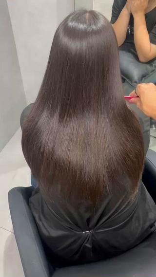 ロング 濱吉 優希のヘアスタイル