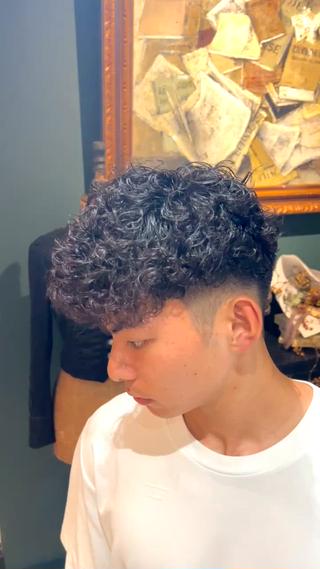 パーマ メンズ メンズパーマ眉毛 特化アユム🔥のヘアスタイル