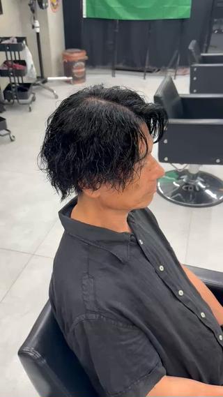 ミディアム パーマ メンズ Buzzy 大畠　慎三郎のヘアスタイル