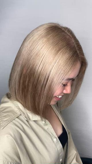 ショート カラー ヘアアレンジ 🧶ブリーチカラー TERU🧶のヘアスタイル