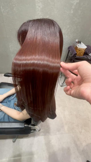 カットと最上質トレンドカラーと最上質髪質改善サイエンスアクアの組み合わせメニューです

トリートメントの薬剤選定やアウトバスやブラシなど全てに拘っております

時間をかけて丁寧に施術致します︎

ロング料金はなく、
完全マンツーマン接客です 