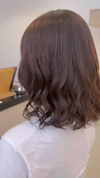 ミディアム パーマ コテ巻き風パーマ✨ かつみのヘアスタイル