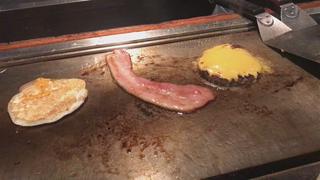 近所のハンバーガー屋さんで
ここのハンバーガーしか食べられなくなります！ 