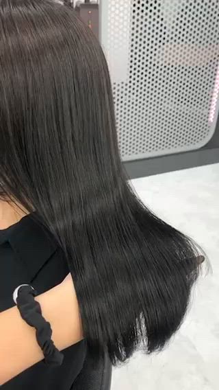 ロング ❤︎ワンホンガーリー なハイトーンヘア❤︎のヘアスタイル