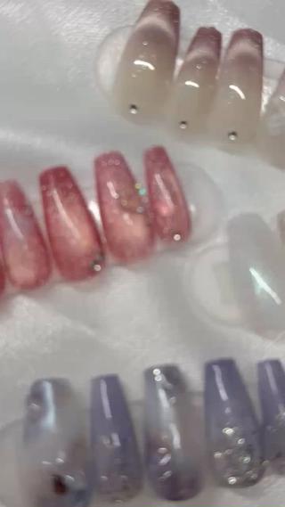 ネイル 糀屋 彩奈のネイルデザイン