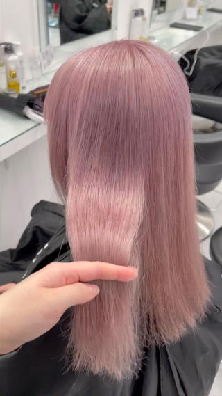 ミディアム カラー 🤍💕ブリーチカラ ーAyaka💕🤍のヘアスタイル