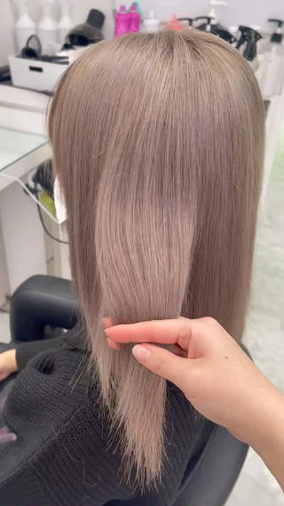 ミディアム カラー 🤍💕ブリーチカラ ーAyaka💕🤍のヘアスタイル