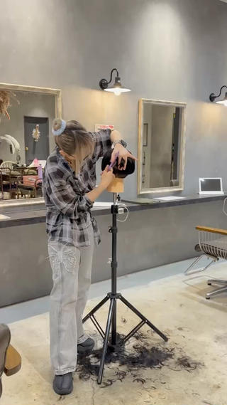 カラー／メンズカット／メンズパーマのご予約
お待ちしております 