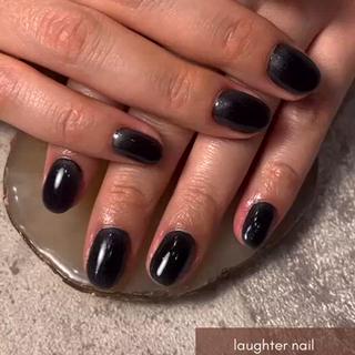 ベースは黒で、周りを囲うようにマグネット
ただの真っ黒じゃない、ほんのりキラキラが可愛い！！

#秋冬ネイル 
#秋冬ネイルデザイン 
#ワンカラーネイル 
#マグネット
#マグネットネイル
#ブラックネイル 
#ネイルデザイン
#キラキラネイル 
#大人女子ネイル
#nailart
#accessory
#ネイルデザイン
#和光市サロン
#和光市
#和光市駅
#laughter
#barber
#nailsalon
#ママに優しいサロン
#キッズスペースのあるネイルサロン
#キッズスペース
#キッズスペースのある美容室
#駐車場があるネイルサロン
#ママコーデ 
#ママネイル 