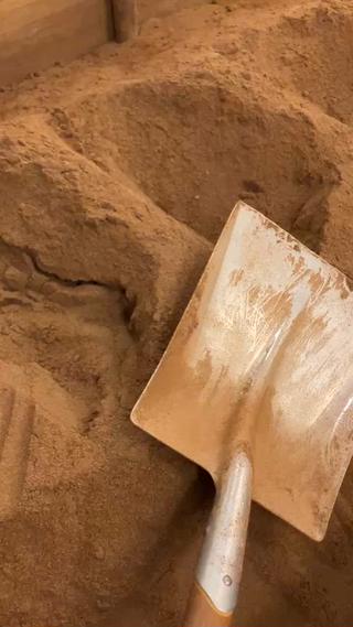 米ぬか100%酵素風呂の一番風呂

1日の中で最も熱いのが一番風呂
糠もふっかふか！！

菌の元気さを体感したい人は
是非一番風呂試してみてね 