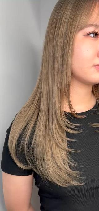ロング カラー land所属・透明感カラー/レイヤ ー🌙Honokaのヘアスタイル