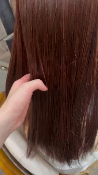 ピンクブラウン
ほんのりピンクが可愛いです


カラーも綺麗にしてツヤツヤにしましょう 