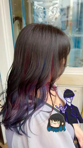 推しカラーを詰め込んだインナーカラーです︎︎ 