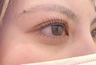 パリジェンヌラッシュリフト下まつ毛パーマ
パーマを上下かけることで、より目を大きく華やかにみせます️ 