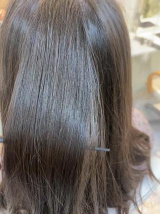 髪質改善トリートメント
雨が降るこの季節オススメです 