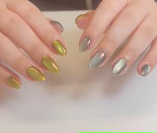 ネイル 透灯 TOUTOU所属・透灯 TOUTOU 🪄のネイルデザイン