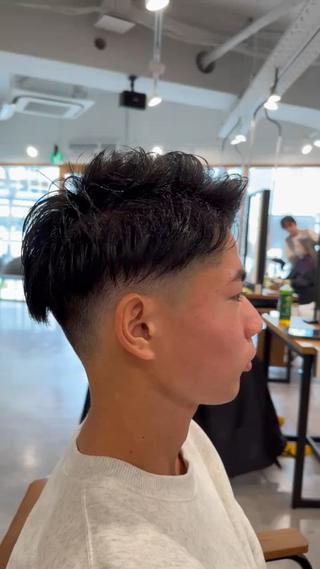 ショート メンズ 特殊カラー特化 ✂️SHIAN フジのヘアスタイル