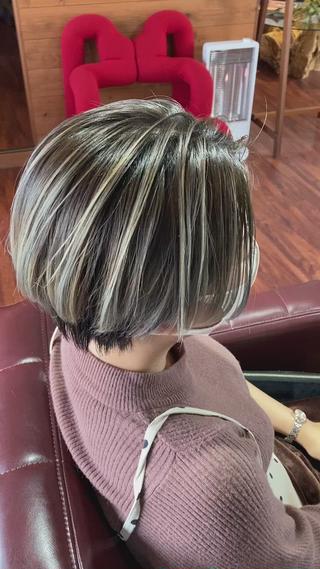 ショート︎ハイライト

ショコラベージュ︎フォギーベージュ 