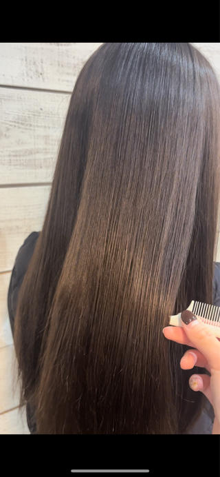 コテやアイロンで硬くなってしまった髪質も柔らかくなります 