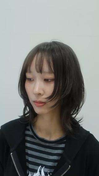 ミディアム カラー momo / カラーモデルのヘアスタイル