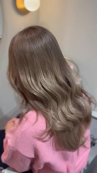 セミロング 美髪✨艶髪✨髪質改善 カラー特化❣️二宮遥のヘアスタイル