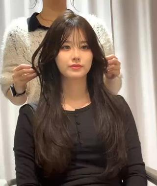 ロング 美髪✨艶髪✨髪質改善 カラー特化❣️二宮遥のヘアスタイル