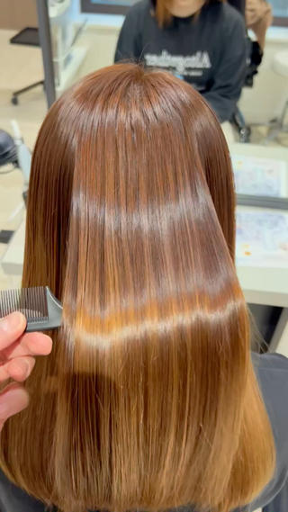 ナチュラルストレート艶トリートメント 