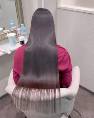 圧倒的質感、艶感を生み出すオリジナル髪質改善メニュー

・艶感、質感UP
・毛髪強度UP

持続力も良いメニューなのでサイエンスアクアでの継続をベースに時々こちらを施術するようにすると髪の変化が実感しやすくなります！

勿論可能な方はこちらのメニューのみでの継続も◎ 