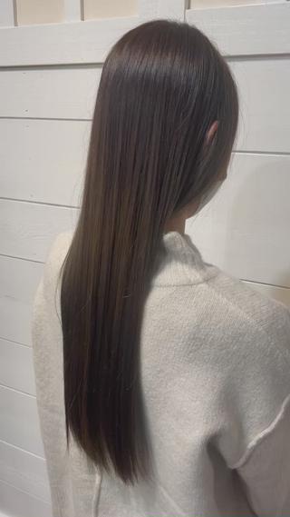 ロング カラー 足立 悠輔のヘアスタイル